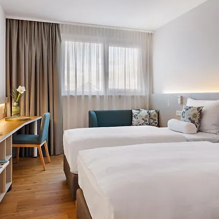 Hey Lou Karlsruhe Messe Hotel 3*