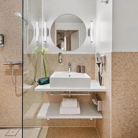Hey Lou Karlsruhe Messe 호텔